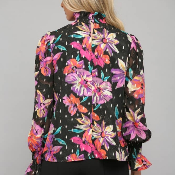 NWT Fate Foil Detail Top - Picture 4 of 7